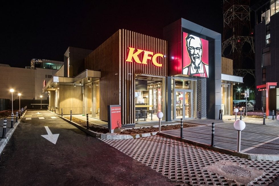 KFC Drive-Thru Bistriţa, inaugurat după o investiţie de 800.000 de euro