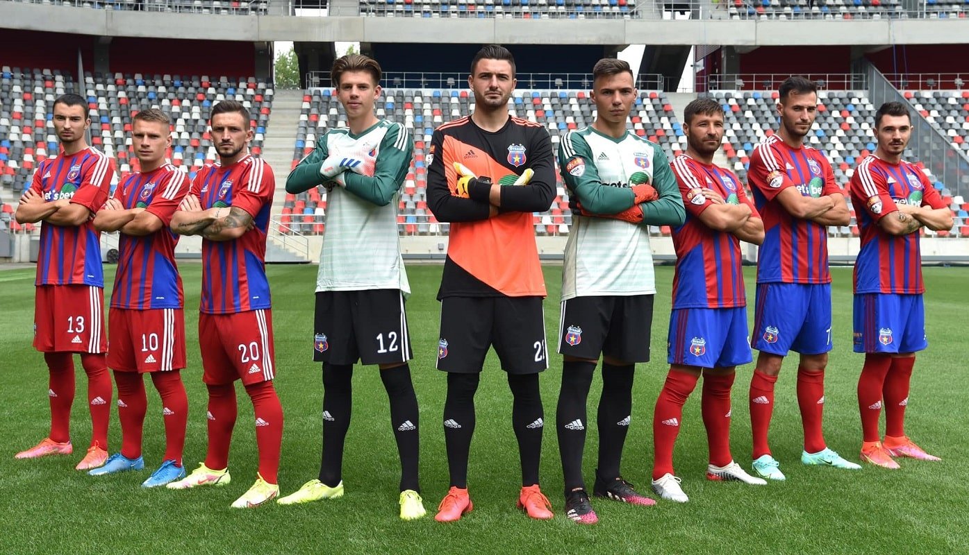 Steaua București X adidas - Home