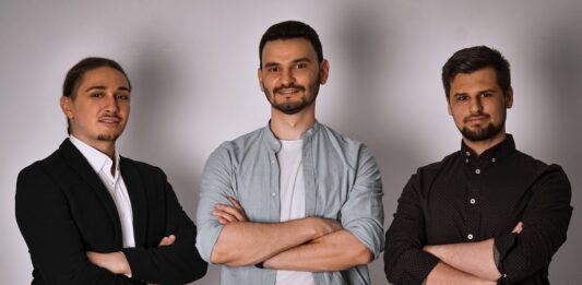 Fondatorii Vatis Tech