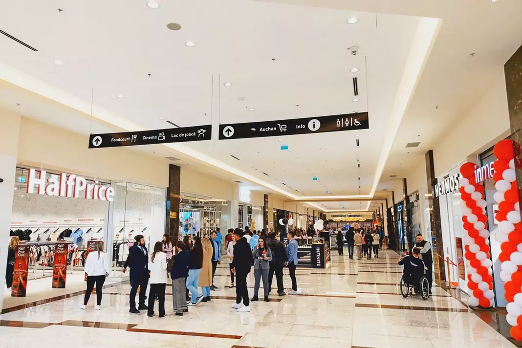 Interior Iulius Mall Suceava