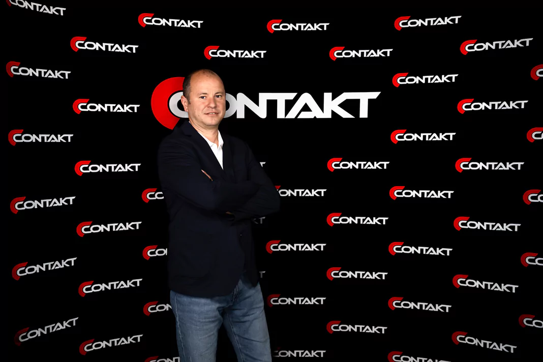 Manuel Iana, Director General Contakt